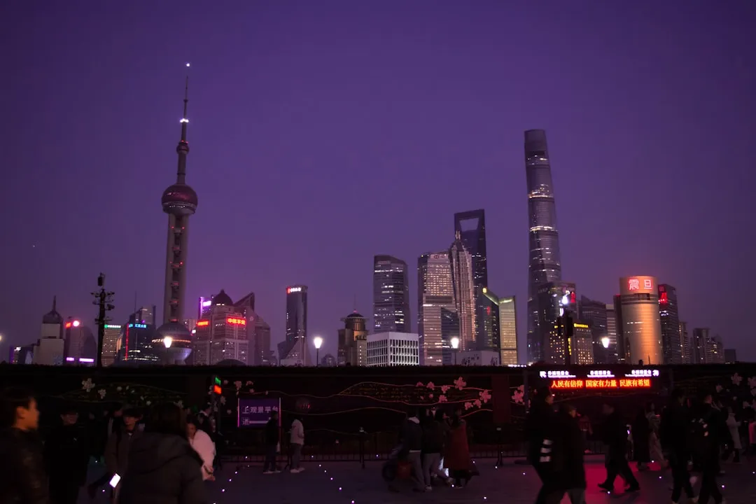 DECA与FBLA商赛备赛策略对比及选择建议